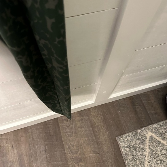 Cabi marathon woman’s green high rise camo quiet luxury old money legging MEDIUM - Picture 8 of 13